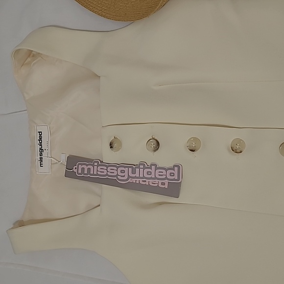 Cream Tailored Square Neck Button Front Blazer Vest NWT - Picture 2 of 10